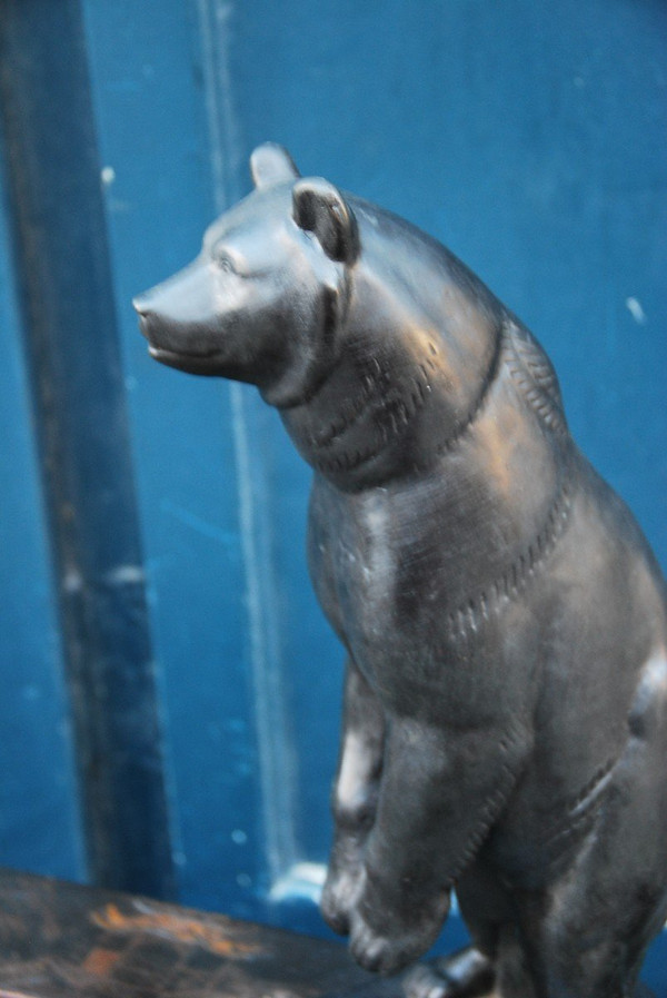Scultura in bronzo, orso D da Arnold Huggler