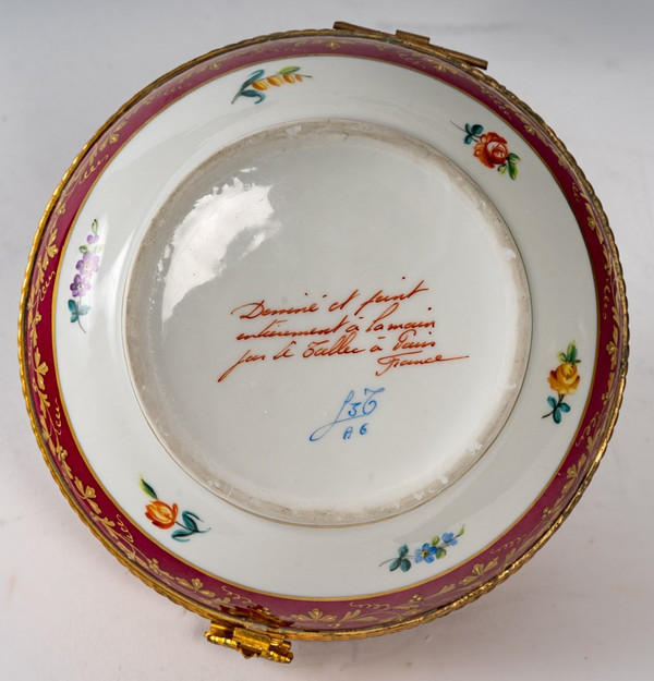 Coffret à bijoux en Porcelaine et Bronze Doré époque Nap III