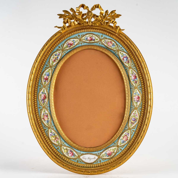 Grand Cadre Photo En Bronze et émail De Forme Ovale Fin XIXème Siècle
