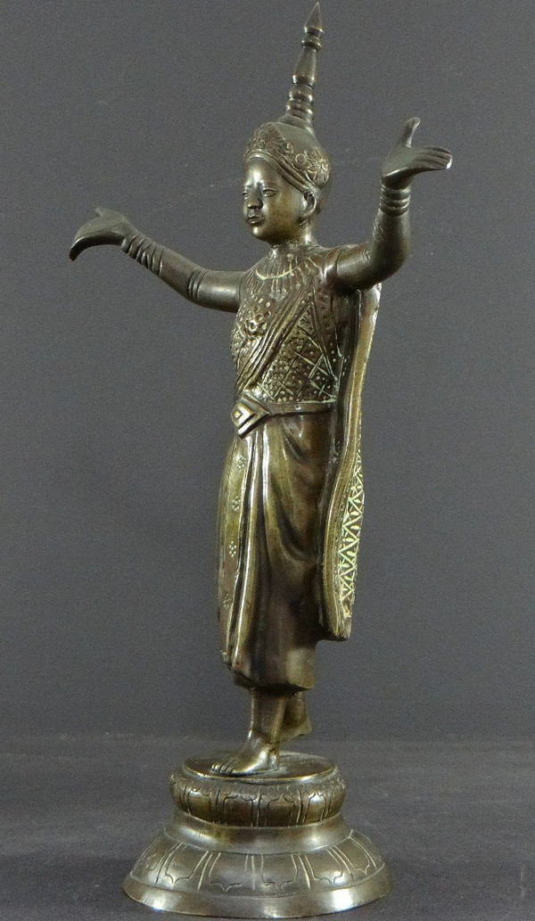 Thailand, Early 20th Century, Traditional Bronze Dancer Statue.