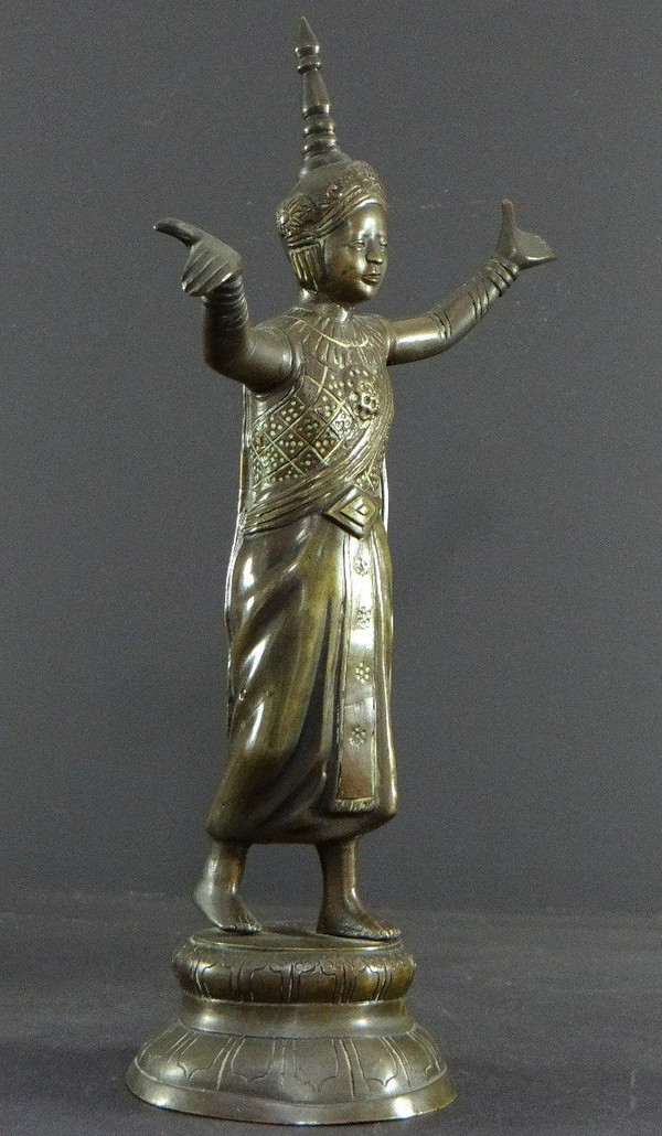 Thailand, Early 20th Century, Traditional Bronze Dancer Statue.