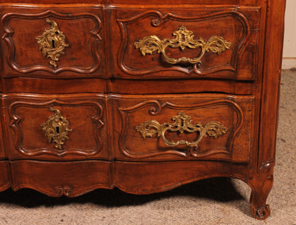 Commode Arbalète En Noyer 18° Siècle Louis XV