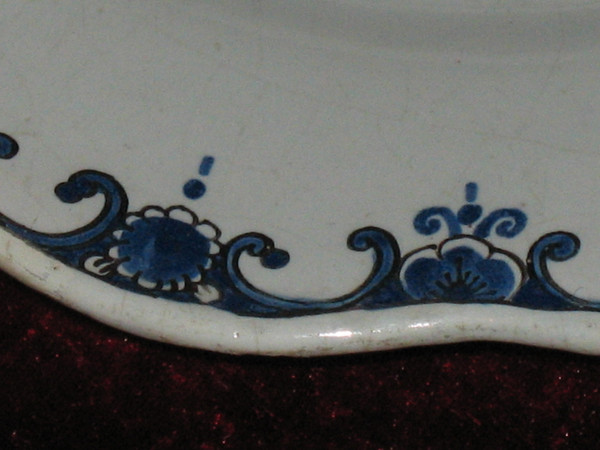 Lille earthenware plate, early 18th century, floral design