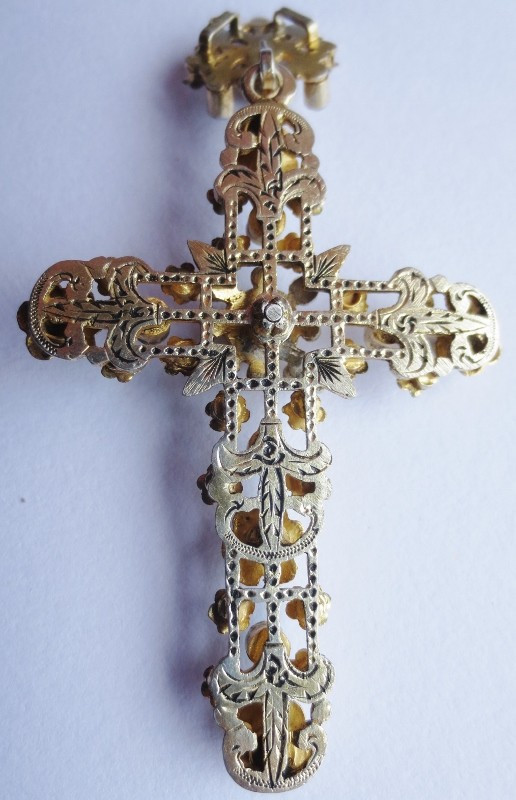 Croix en vermeil, XIXe siècle.