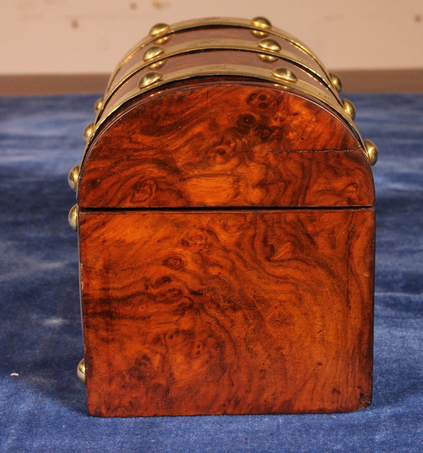 19th Century Burl Walnut Tea Box / Box