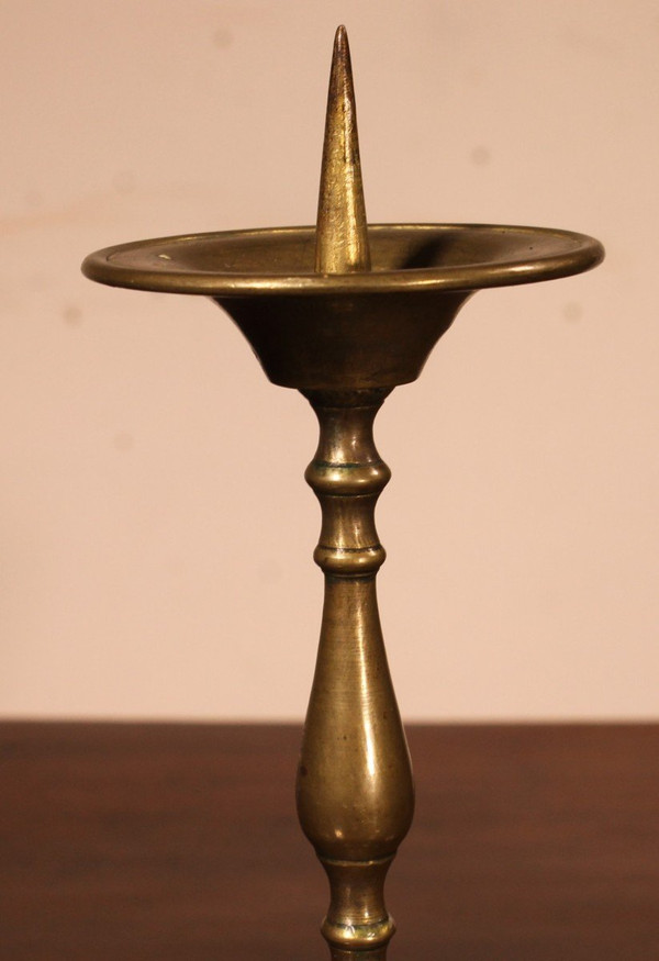 Coppia di piccoli candelieri in bronzo - XVIII secolo