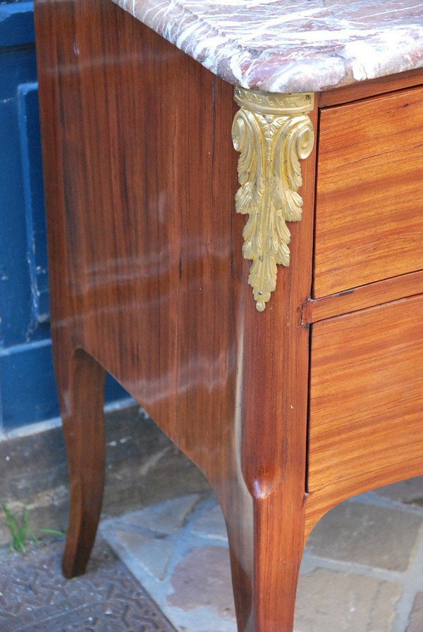Elégante Commode En Satiné époque Louis XV