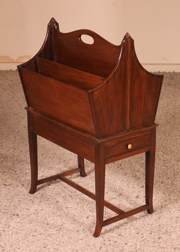 Mahagoni-Zeitungsständer aus der Edwardianischen Zeit, Said Canterburry