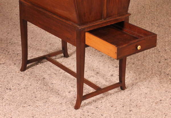 Mahagoni-Zeitungsständer aus der Edwardianischen Zeit, Said Canterburry