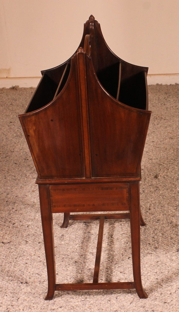Mahagoni-Zeitungsständer aus der Edwardianischen Zeit, Said Canterburry
