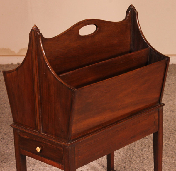 Mahagoni-Zeitungsständer aus der Edwardianischen Zeit, Said Canterburry