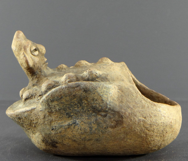 Nigéria, Peuple Izi, Première Moitié Du XXème Siècle, Coupe En Terre Cuite Anthropo-zoomorphe.
