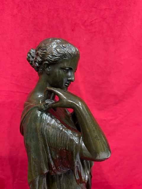 Imponente statua in bronzo scultura Diane de Gabies firmata GADAIX XIX Eme