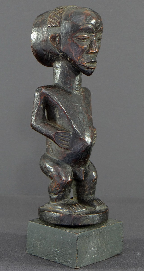 Repubblica Democratica Del Congo, Popolo Luba, Anni '60, Figura Di Antenato In Legno Intagliato.