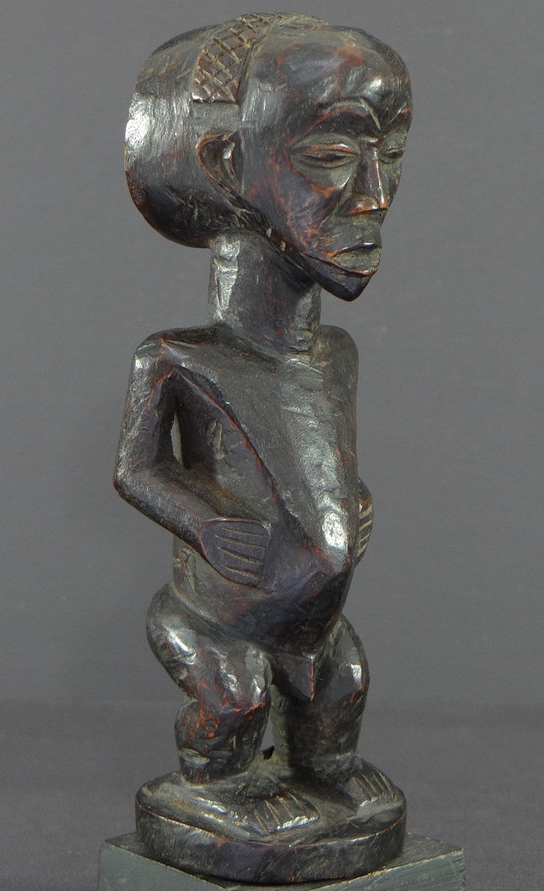 Repubblica Democratica Del Congo, Popolo Luba, Anni '60, Figura Di Antenato In Legno Intagliato.