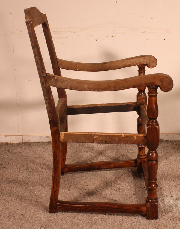 18th Century English Armchair In Oak