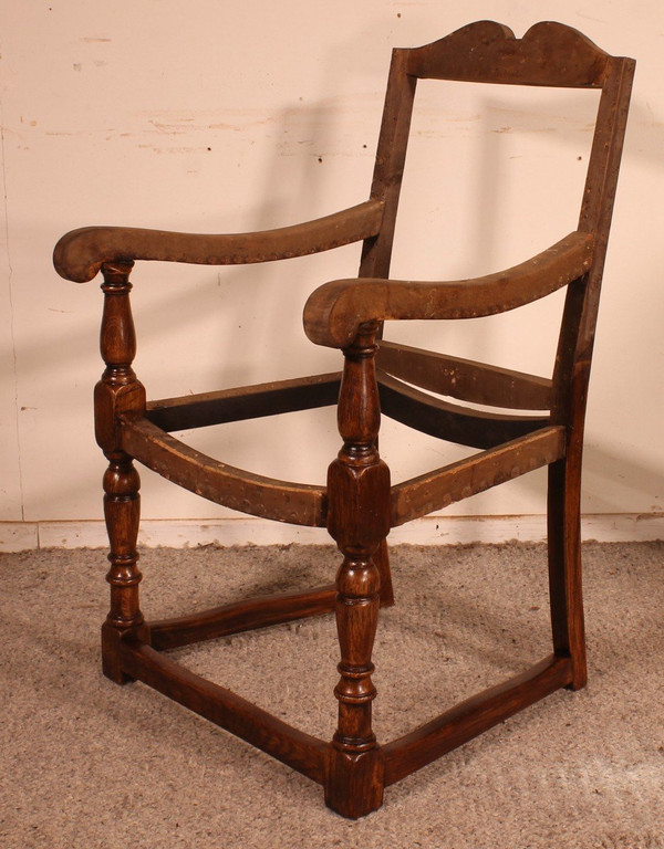 18th Century English Armchair In Oak