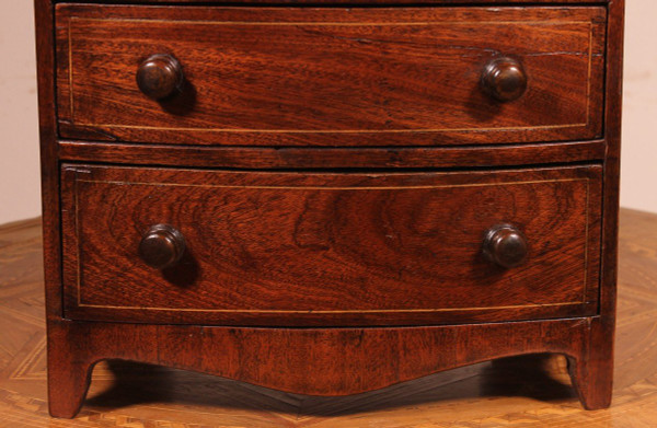 Commode De Maitrise Bombée En  Acajou Du 19° Siècle