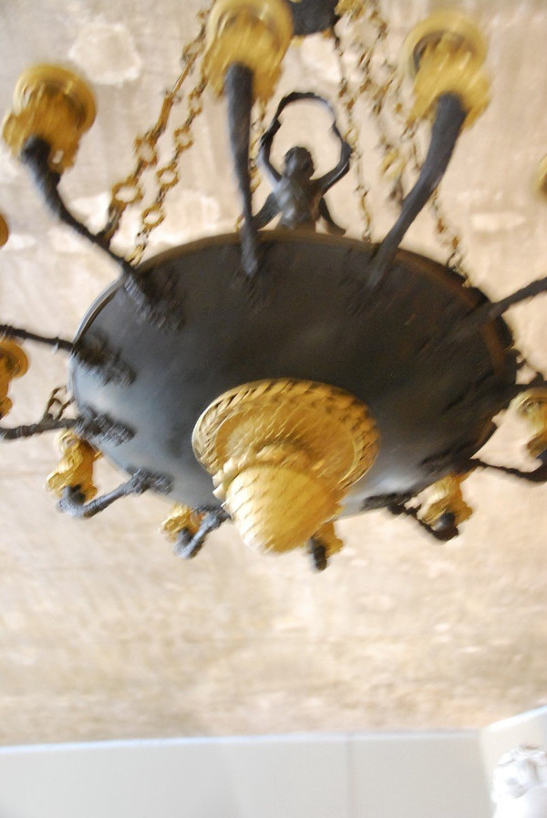 Kronleuchter aus dem 19. Jahrhundert, Restaurierungsstil, vergoldete und patinierte Bronze