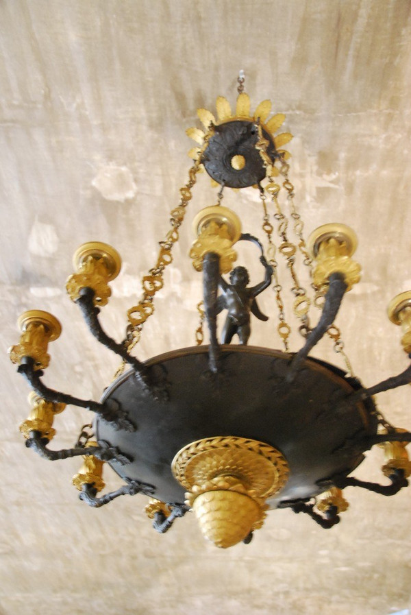 Kronleuchter aus dem 19. Jahrhundert, Restaurierungsstil, vergoldete und patinierte Bronze