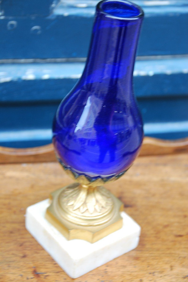 Vase En Verre Bleu Royal Du Creusot , époque Louis XVI