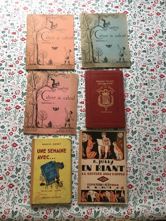 Reading Book For Children Year 30/40