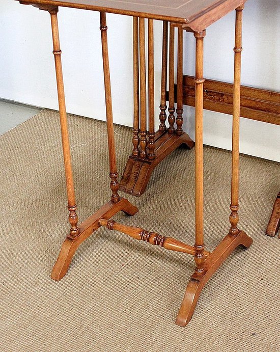  Ensemble de 4 Tables Gigognes - époque 1900 