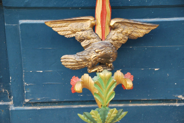 Element En Bois Sculpté Avec Aigle XIX