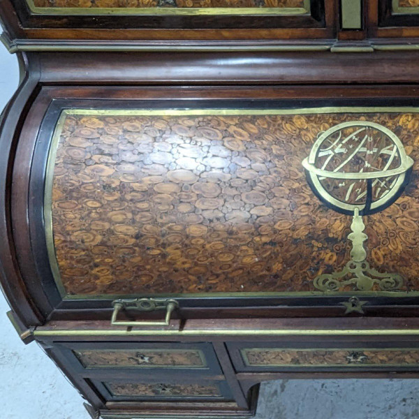 Secrétaire à Cylindre d'époque Louis XVI En Marqueterie De  Bois De Bout époque Fin XVIIIème ,