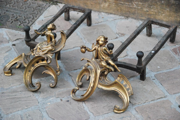 Paar Andirons aus Louis-XV-Bronze