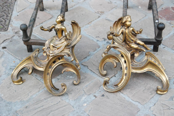 Paar Andirons aus Louis-XV-Bronze