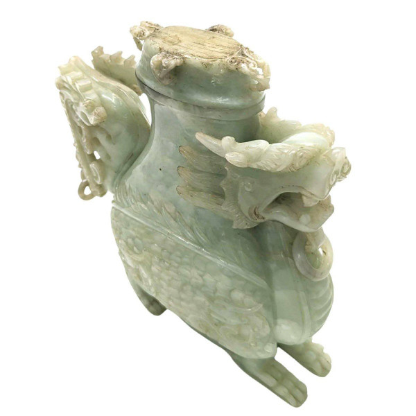 Pot Couvert En Jade à Décor De Dragon