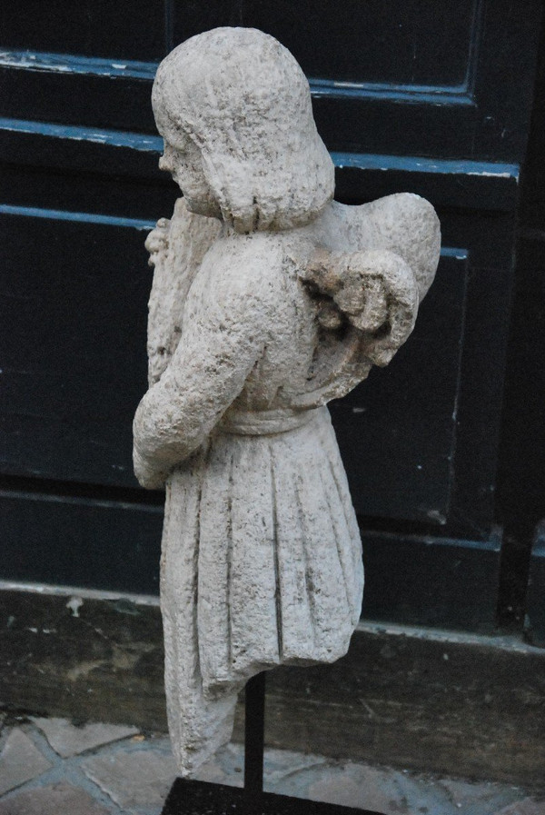 Grand Ange En Pierre Calcaire Du XIXe siècle