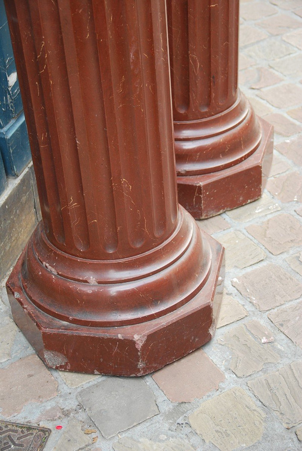 Paire De Colonnes Cannelées Façon Marbre Rouge Royal XIXe siècle