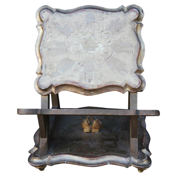 Lutrin  En Bois Doré De Style Louis XV