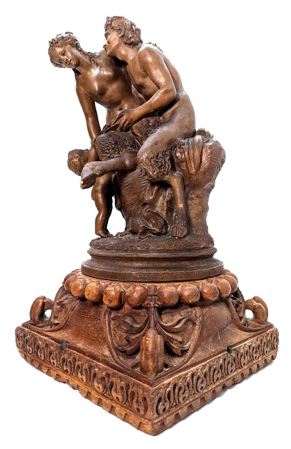 "groupe En Terre Cuite De Clodion  La Jeune Fille Et Le Faune, Sur Socle En Bois Sculpté