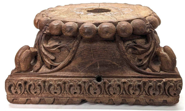"groupe En Terre Cuite De Clodion  La Jeune Fille Et Le Faune, Sur Socle En Bois Sculpté
