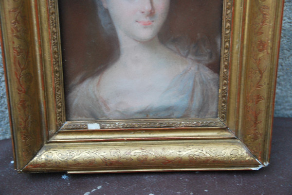 Kleines Pastell, Porträt einer achtzehnten Frau