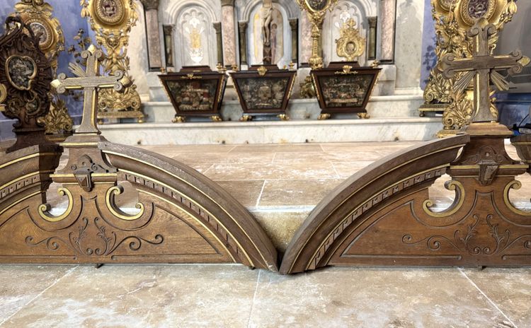 Sacristy Door Top - Nineteenth