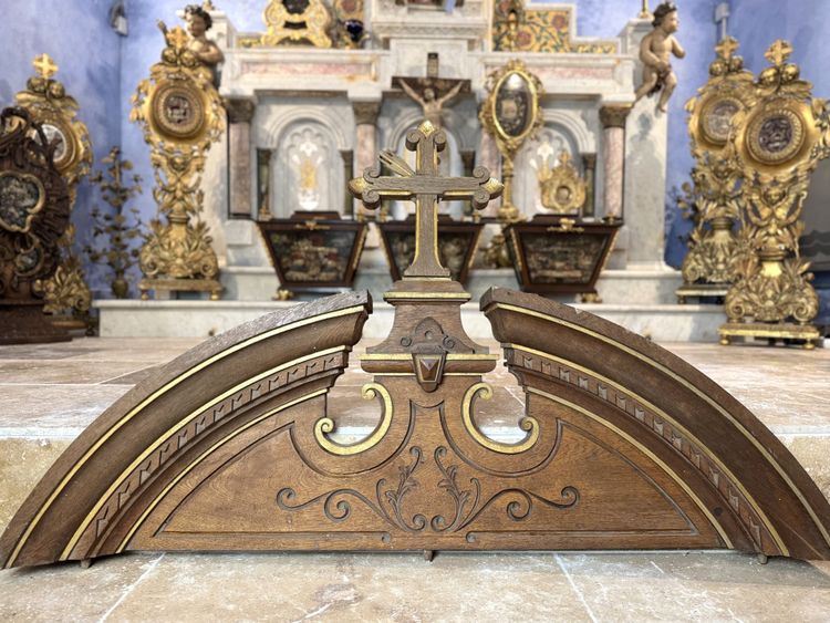 Sacristy Door Top - Nineteenth