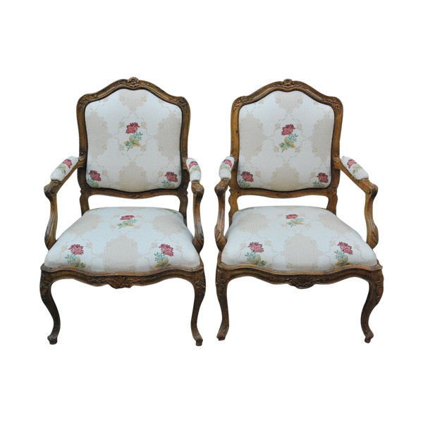 Paire De Fauteuils à Chassis époque Louis XV