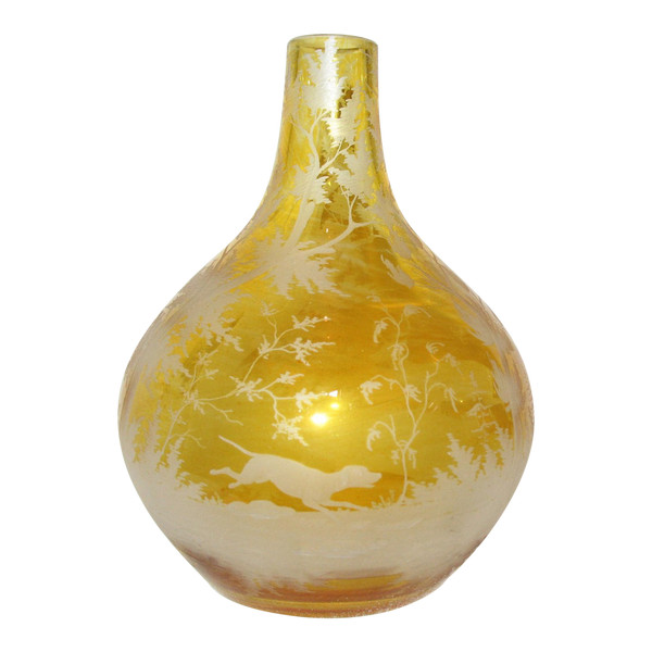 Vaso a sfera in vetro ambrato di Boemia decorato con animali e paesaggi forestali XIX secolo