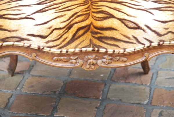 Large Fauteuil à Dossier Plat époque Louis XV   XVIIIe siècle