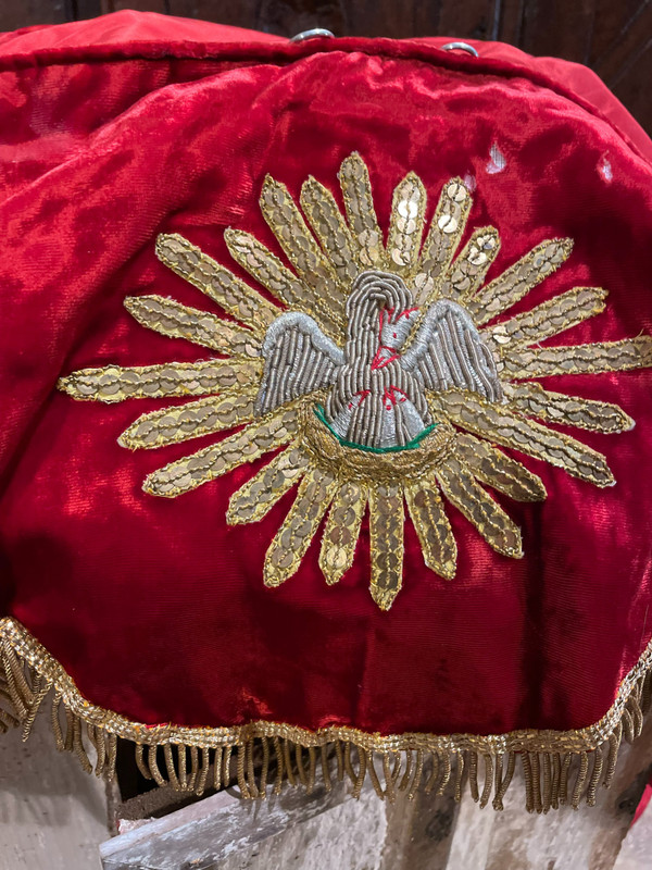 Conopée De Tabernacle En Velours Rouge - XIXe Siècle
