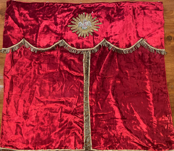 Conopée De Tabernacle En Velours Rouge - XIXe Siècle