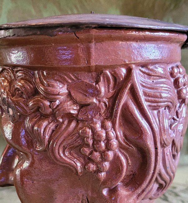 Pot à tabac à tête de faune en grés époque Napoleon III