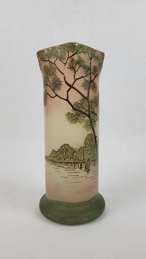 Vase en verre émaillé Legras