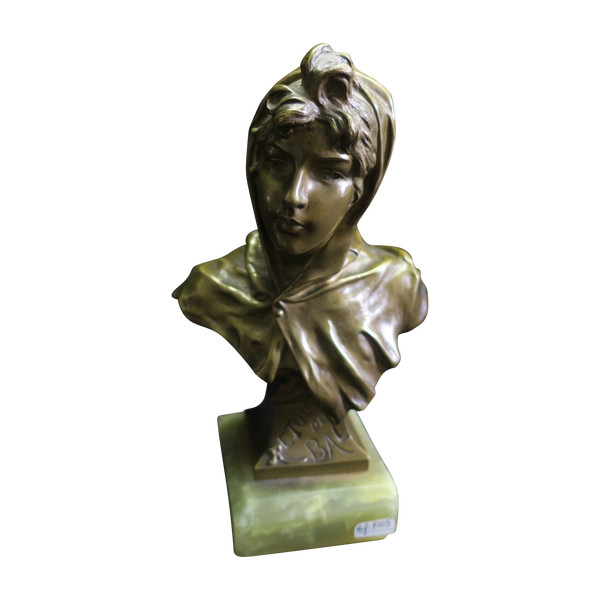 Bronze bust, return from a ball