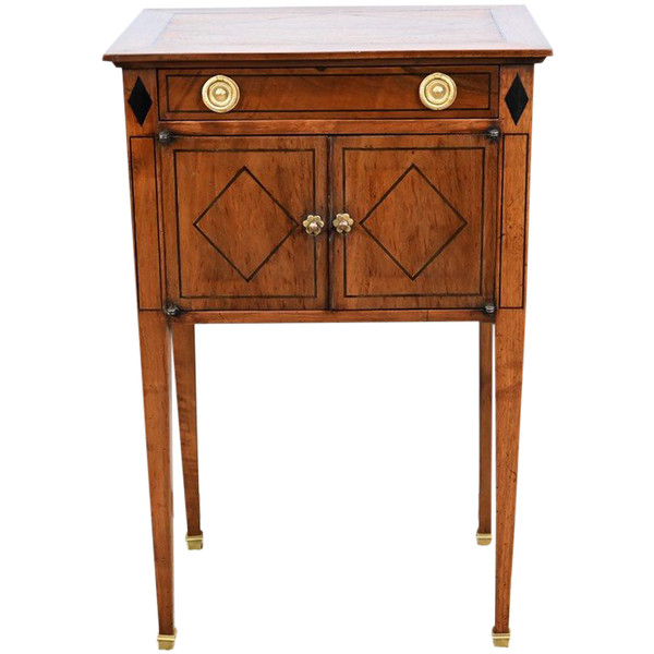 Petit Meuble de Salon en Noyer, style Transition Louis XVI/Directoire – 1ère Partie XIXe