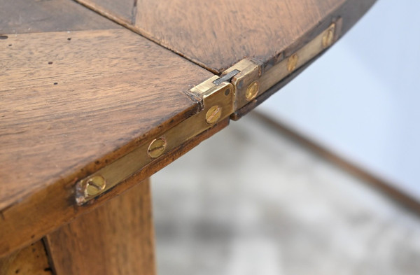 Table Console de Propriété en Noyer, époque Directoire – 1810